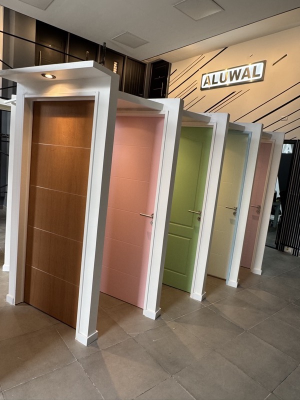 Variedad de puertas